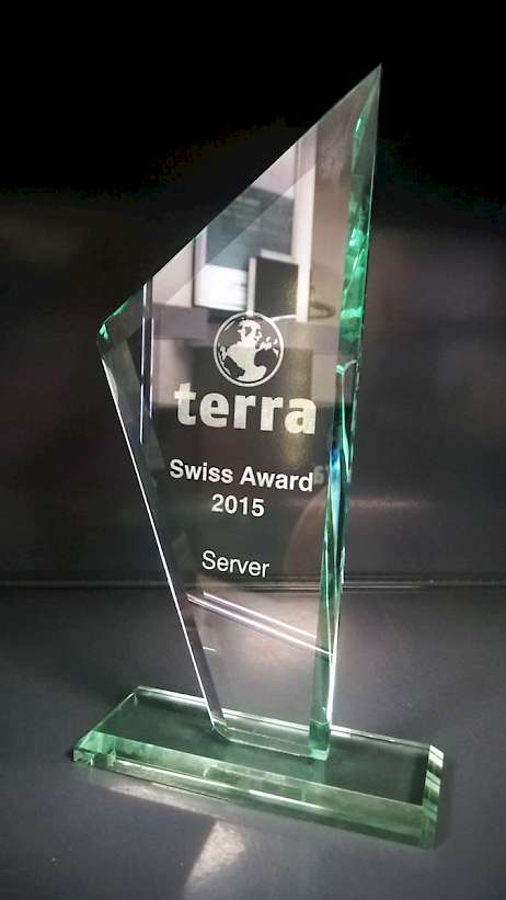 Foto: Auszeichnung "Meistverkaufte Server in der Schweiz 2015"